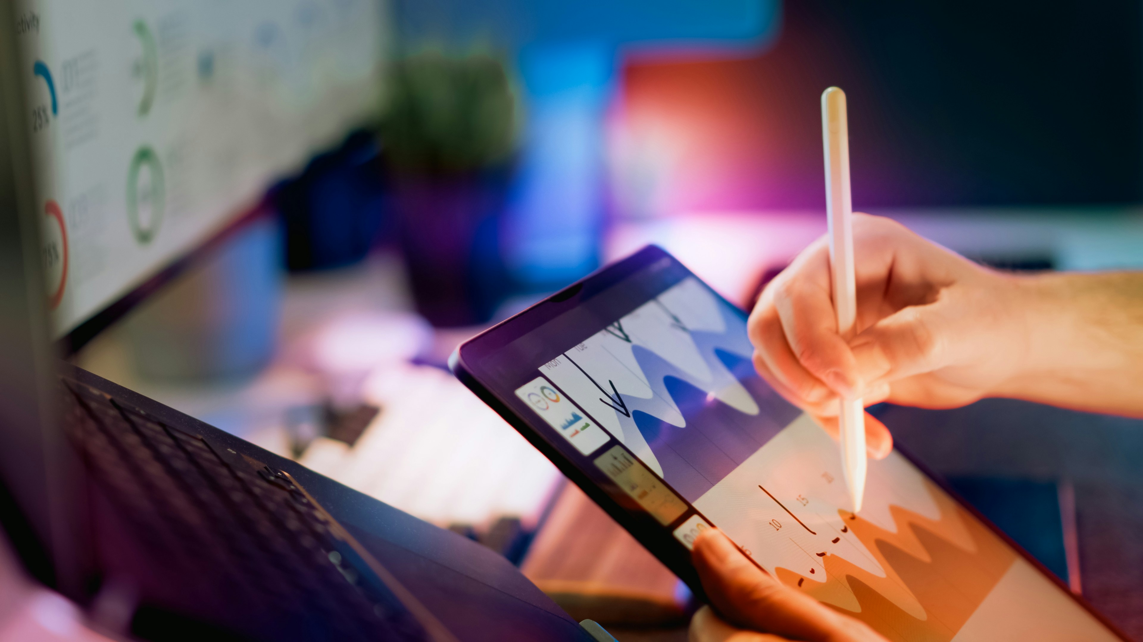 photo-1759661966728-4a02e3c6ed91